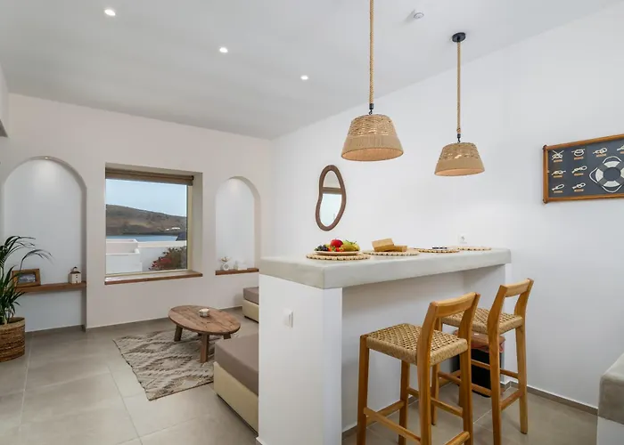 Vive Mare Milos Pachaina