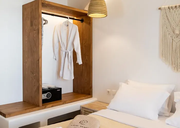 Vive Mare Milos Couette-café